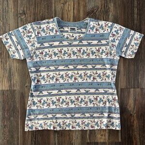 Northern Reflections Blue and White Floral Short Sleeve Tee